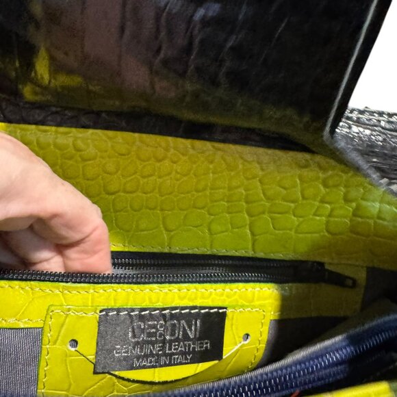 Cecconi Italian Leather bag.  Green and Black.  Preowned. Medium - Picture 9 of 9